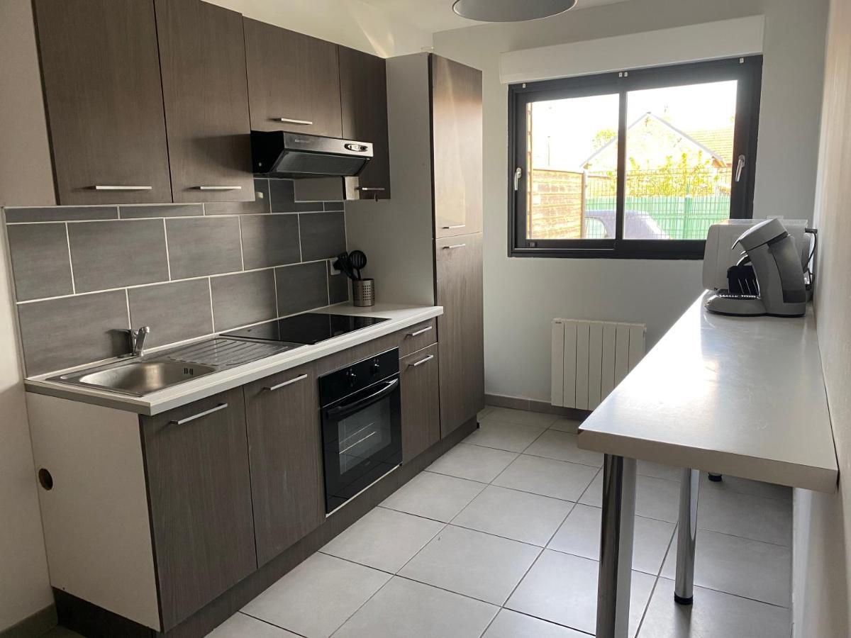 Logement Calme A La Campagne Villa Thennes Bagian luar foto