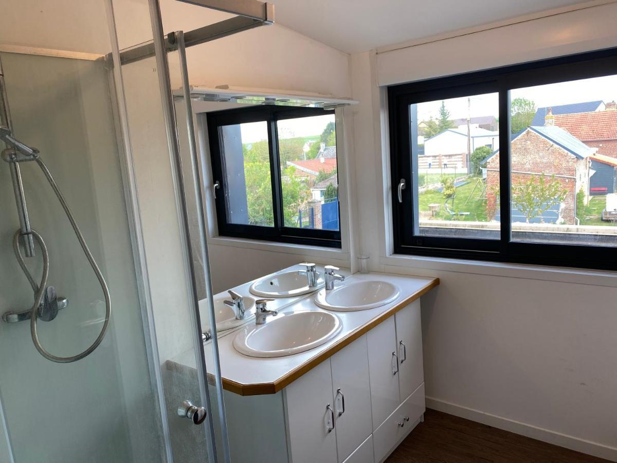 Logement Calme A La Campagne Villa Thennes Bagian luar foto